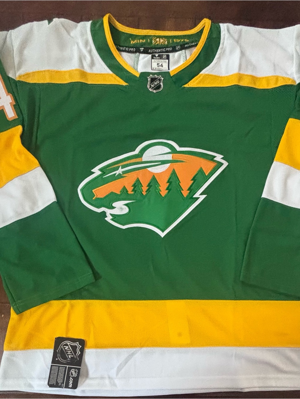 Minnesota Wild Quinn Hughes Green Jersey Adult XL NWT